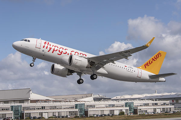 Pegasus Hava Yolları dünyanın ilk CFM motorlu Airbus A320neo uçağına